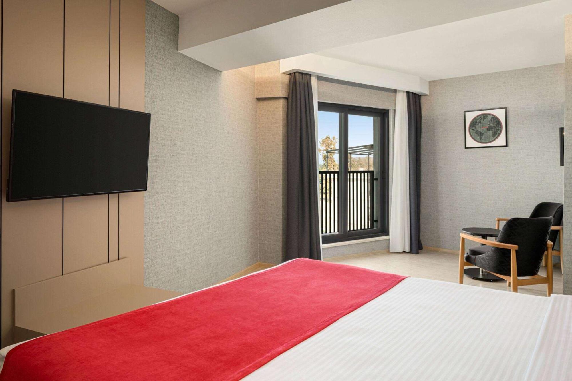 Ramada By Wyndham Dalaman Exteriér fotografie