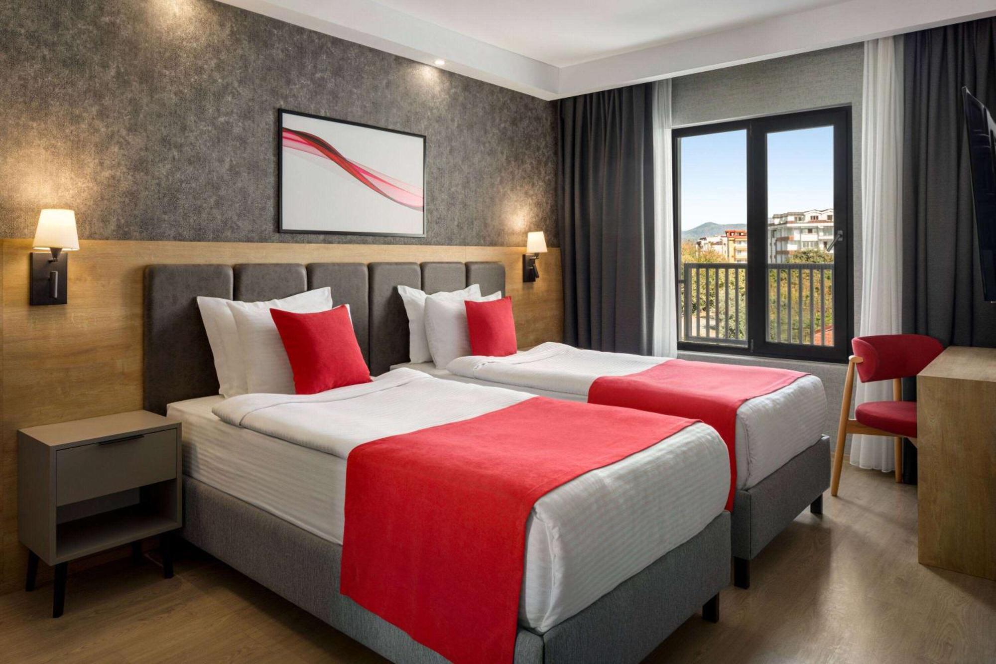 Ramada By Wyndham Dalaman Exteriér fotografie
