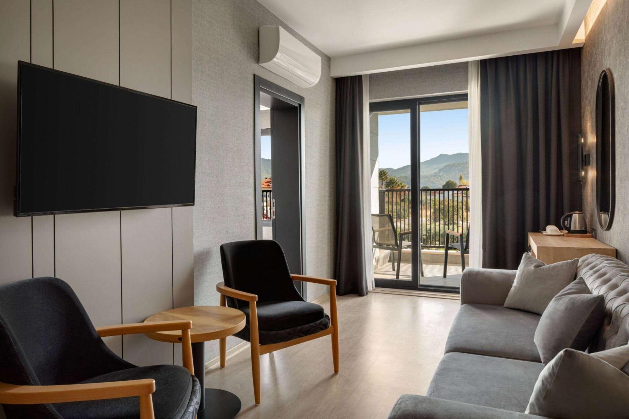 Ramada By Wyndham Dalaman Exteriér fotografie
