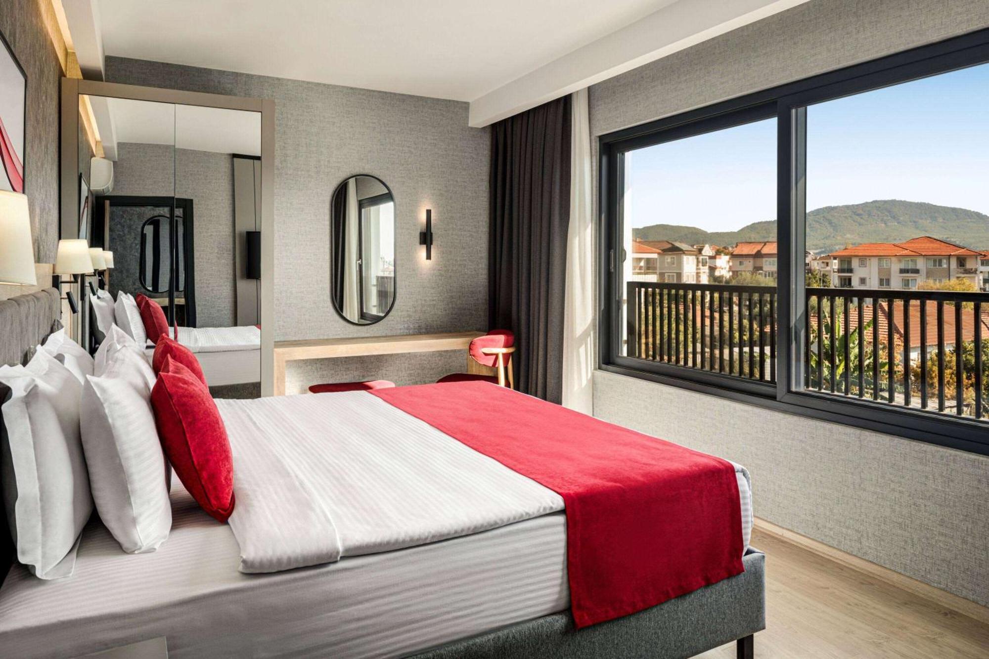Ramada By Wyndham Dalaman Exteriér fotografie